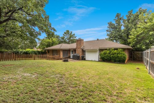 5711 Tumbleweed Ct, Arlington, TX, 76017-1145 | Card Image