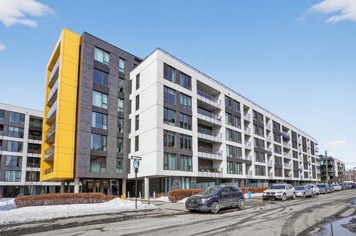 325-75 Rue De Castelnau O, Montréal, QC, H2R0B9 | Card Image