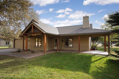 1 Jack Lackey Ln, Red Lodge, MT, 59068-9095 | Card Image