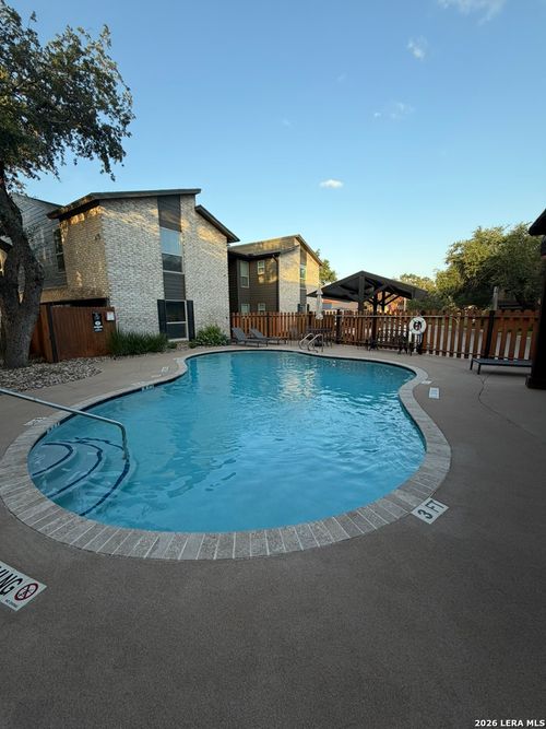 302-2718 Old Field Dr, San Antonio, TX, 78247-3860 | Card Image