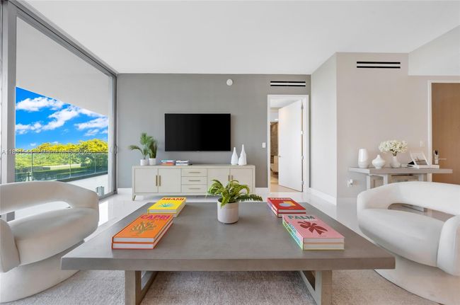 UNIT-305 - 10201 Collins Ave, Condo with 2 bedrooms, 3 bathrooms and null parking in Bal Harbour FL | Image 12
