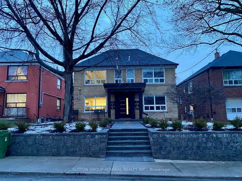 {{alt}} | Card Image