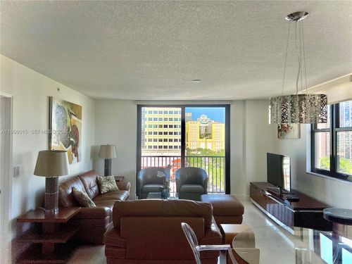811-651 Okeechobee Blvd, West Palm Beach, FL, 33401-6060 | Card Image