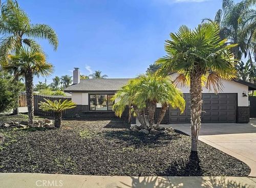 1-1525 Lauralynn Pl, Oceanside, CA, 92054-5537 | Card Image