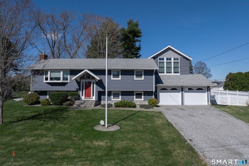 24 Indian Dr, Clinton, CT, 06413-2040 | Card Image