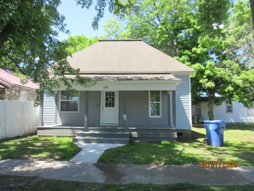 129 B Street Ne, Miami, OK, 74354 | Card Image