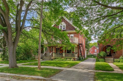 126 Chatham St, Brantford, ON, N3S4G4 | Card Image