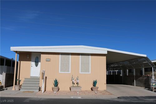 4641 Royal Ridge Blvd, Las Vegas, NV, 89103-5040 | Card Image