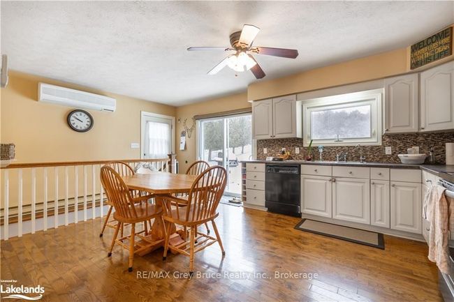 822797 Sideroad 1, House other with 3 bedrooms, 2 bathrooms and 6 parking in Chatsworth ON | Image 5