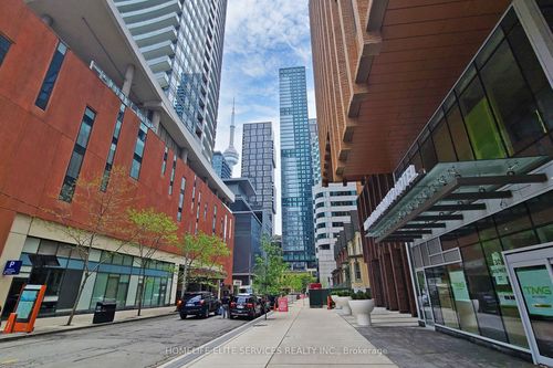 702-327 King St W, Toronto, ON, M5V0W7 | Card Image