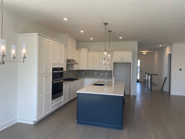 7707 Larchwood Dr, House other with 2 bedrooms, 2 bathrooms and null parking in West Bloomfield MI | Image 6