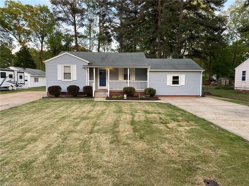 636 Johnson St, Virginia Beach, VA, 23452-5812 | Card Image