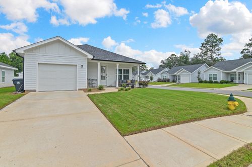 8 Alexander Way, Freeport, FL, 32439-3461 | Card Image