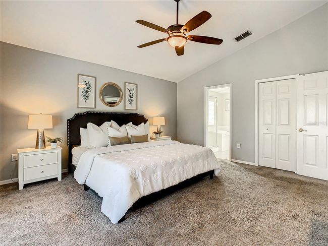 Large master bedroom | Image 52