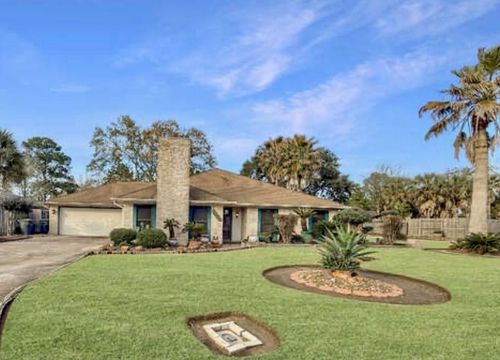 5050 Chinquapin Ln, Beaumont, TX, 77708-3914 | Card Image