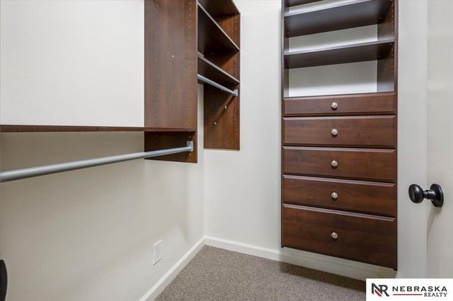 3102 Lynnwood Dr, House other with 4 bedrooms, 4 bathrooms and 2 parking in Bellevue NE | Image 23