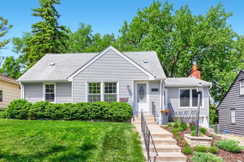 3238 Taylor St Ne, Minneapolis, MN, 55418-2142 | Card Image
