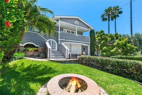 127 W Avenida De Los Lobos Marinos, San Clemente, CA, 92672-4359 | Card Image