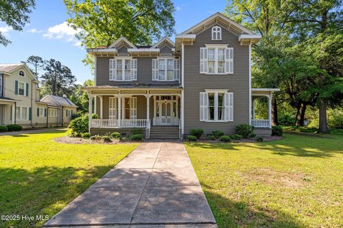804 Fayetteville Rd, Rockingham, NC, 28379-3704 | Card Image