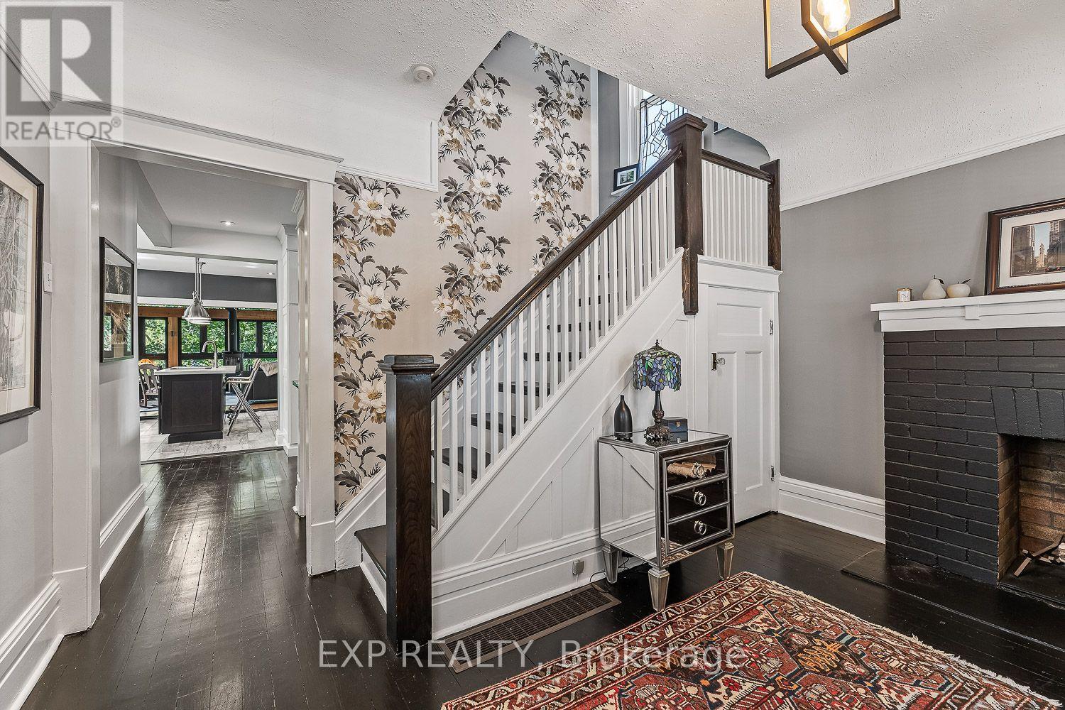 Residential in Newmarket (Central Newmarket) 3
