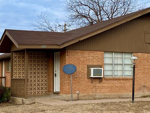 550 E North 18th St, Abilene, TX, 79601-3216 | Card Image