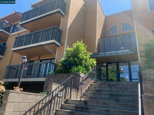 13700 San Pablo Ave, San Pablo, CA, 94806-3783 | Card Image