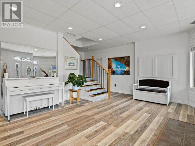 3601 Navatanee Dr, House other with 4 bedrooms, 3 bathrooms and 4 parking in Kamloops BC | Image 5