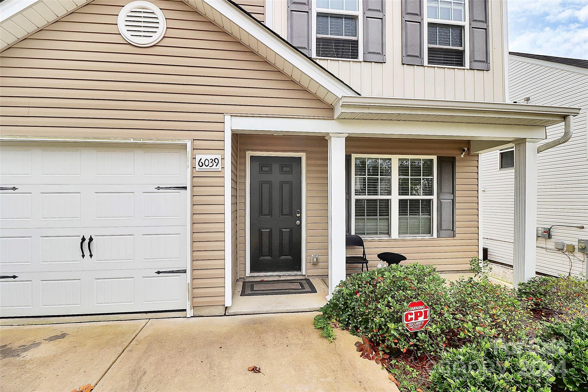 Loy Ct, Charlotte, NC 28214