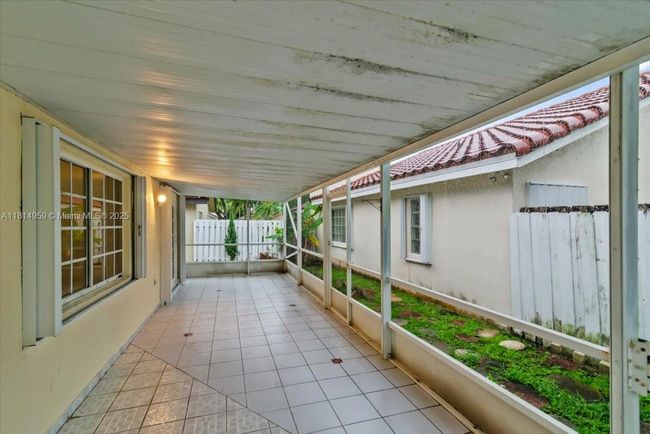 17610 Sw 4 Th Ct, House other with 4 bedrooms, 2 bathrooms and null parking in Pembroke Pines FL | Image 38