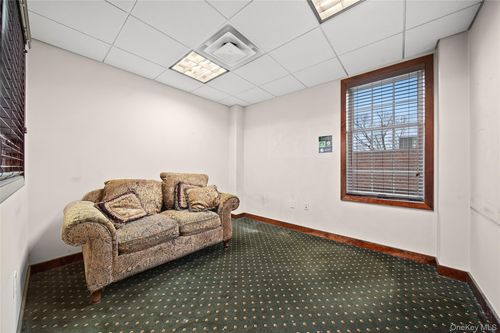 203-21 Greene Avenue, Babylon, NY, 11701 | Card Image