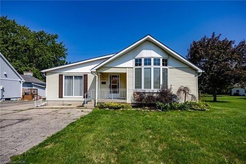 1032 Main St, Port Dover, ON, N0A1N2 | Card Image
