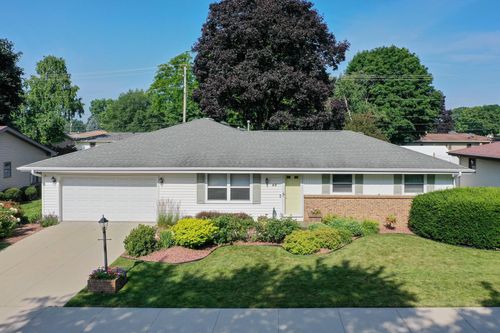 44 S Sumac Dr, Janesville, WI, 53545-2177 | Card Image