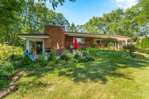 1002 Bruce Dr, Elgin, IL, 60120-6832 | Card Image