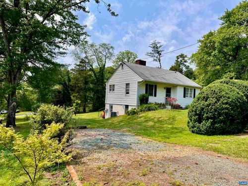 800 Owensville Rd, CHARLOTTESVILLE, VA, 22901-9505 | Card Image