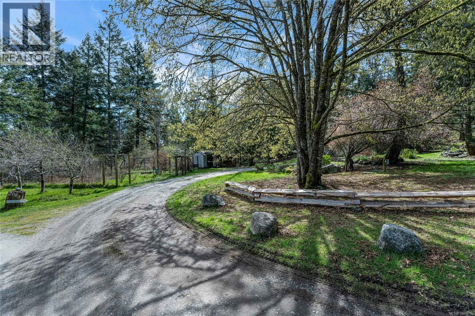 Residential in Salt Spring 5