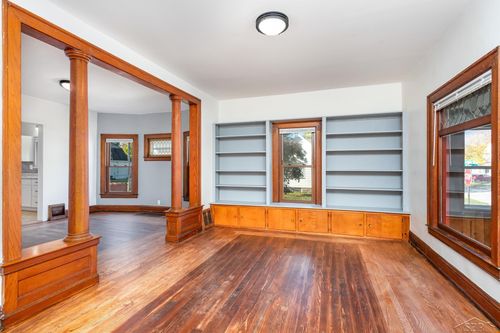 1000 E Florence St, Bay City, MI, 48706-4817 | Card Image