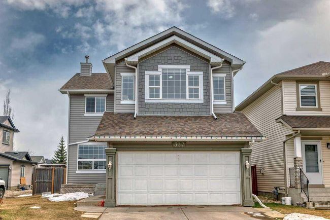 337 Citadel Meadow Bay Nw, Home with 4 bedrooms, 3 bathrooms and 4 parking in Calgary AB | Image 2