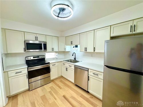 3034 Bright Bounty Ln, Dayton, OH, 45449-3503 | Card Image