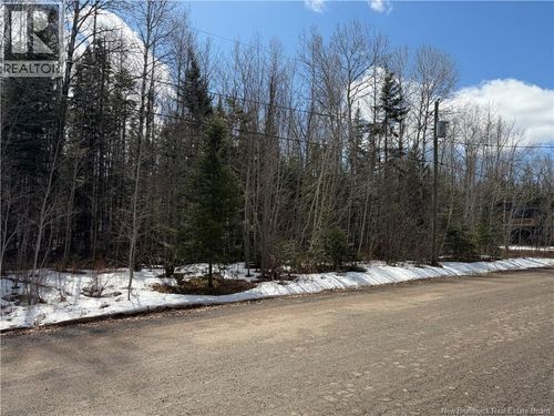 14 Deepwood Ave, Salisbury, NB, E4J2B3 | Card Image