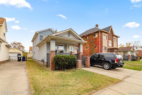 4830 Dickerson St, Detroit, MI, 48215-2004 | Card Image