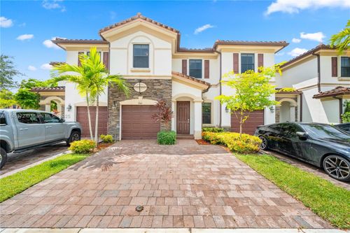 3366-3366 W 90th Ter, Hialeah, FL, 33018-2007 | Card Image