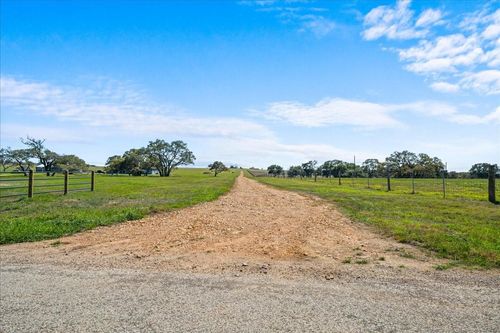 2523 Roitsch Rd, Schulenburg, TX, 78956-5535 | Card Image