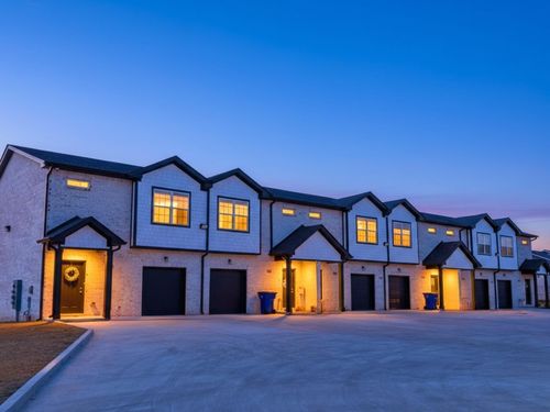 c-1172 Meadowhill Ln, Clarksville, TN, 37043 | Card Image