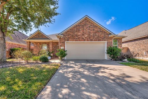 520 W Fork, Webster, TX, 77598-3296 | Card Image