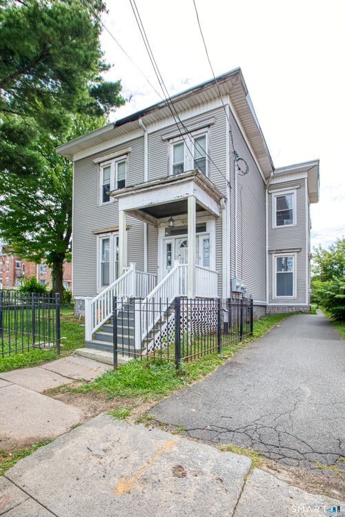 15 Ward St, Hartford, CT, 06106-2457 | Card Image