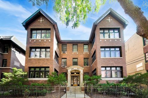 1w-941 W Winona St, CHICAGO, IL, 60640-3228 | Card Image