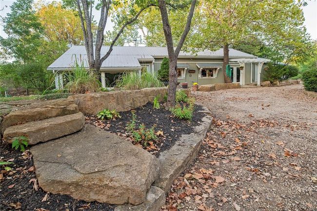 888 N 1928 Th Rd, House other with 3 bedrooms, 3 bathrooms and null parking in Lecompton KS | Image 5