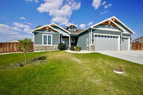 6374 Meadow Wind Way, Mills, WY, 82604-2134 | Card Image