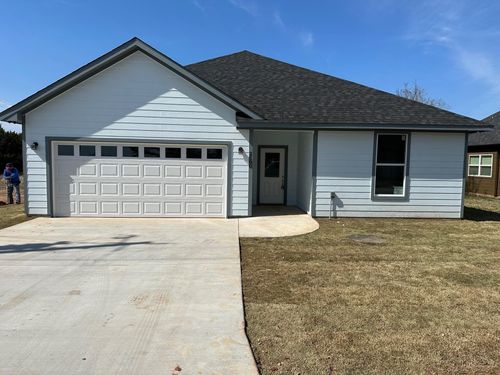 2500 San Gabriel Dr, Granbury, TX, 76048-6450 | Card Image