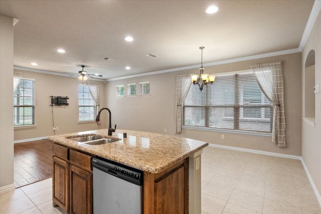 3825 Cascade Sky Dr, Townhouse with 3 bedrooms, 3 bathrooms and null parking in Arlington TX | Image 14